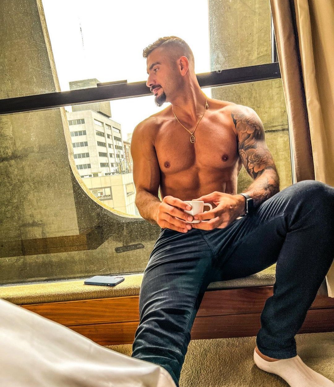 BBB24 Fotos de Nizam mostrando seu corpo gostoso | FAMOSOS NUS